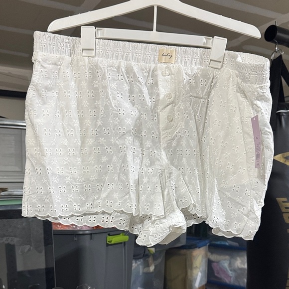 wild fable Pants - Size XXL Wild Fable White Eyelet High Waist Shorts